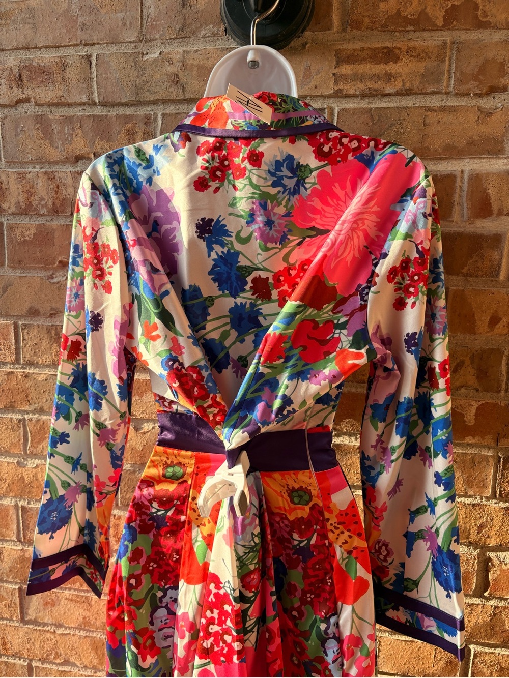 Avara Floral Long-Sleeve Maxi Dress in Pink and Purple size Medium - Picture 10 of 12